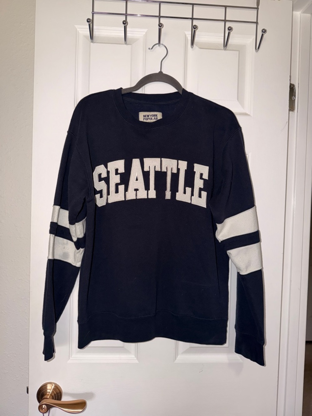 New York Popular Navy Crewneck Sweatshirt with White 'Seattle' Lettering